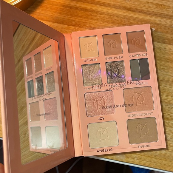 Kenia Ontiveros Glow and Go Kit - Picture 2 of 4